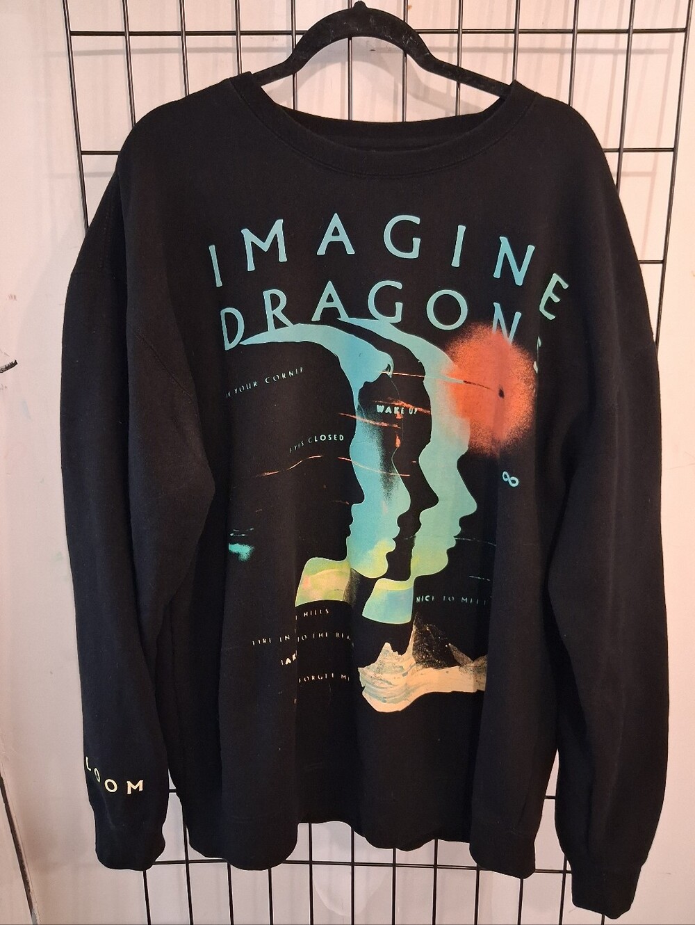 Imagine Dragons LOOM World Tour 2024 Pullover Crewneck